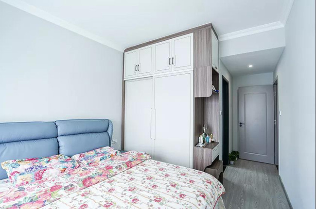 100㎡三居室，打造現(xiàn)代風生活的高雅與舒適